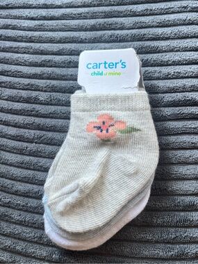 NWT Carter's Newborn Ankle Socks with Floral Designs, Set of 3